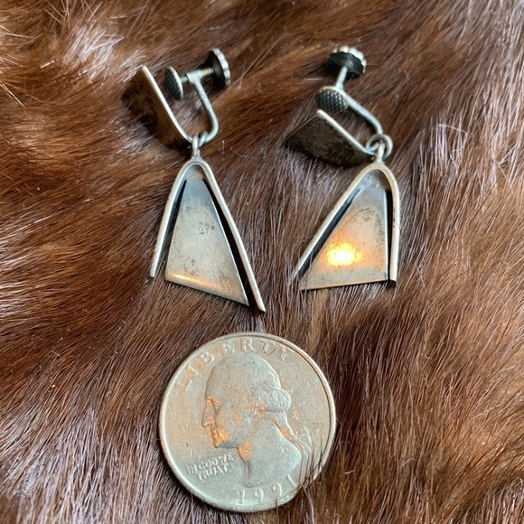 Maxwell Chayat Vintage Sterling Silver Screwback Modernist Earrings - Picture 5 of 13